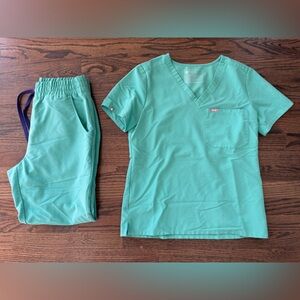 Figs Mint Green Scrub Set